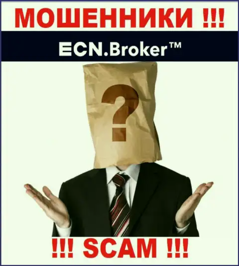 Ни имен, ни фото тех, кто руководит конторой ECN Broker в глобальной сети internet не отыскать